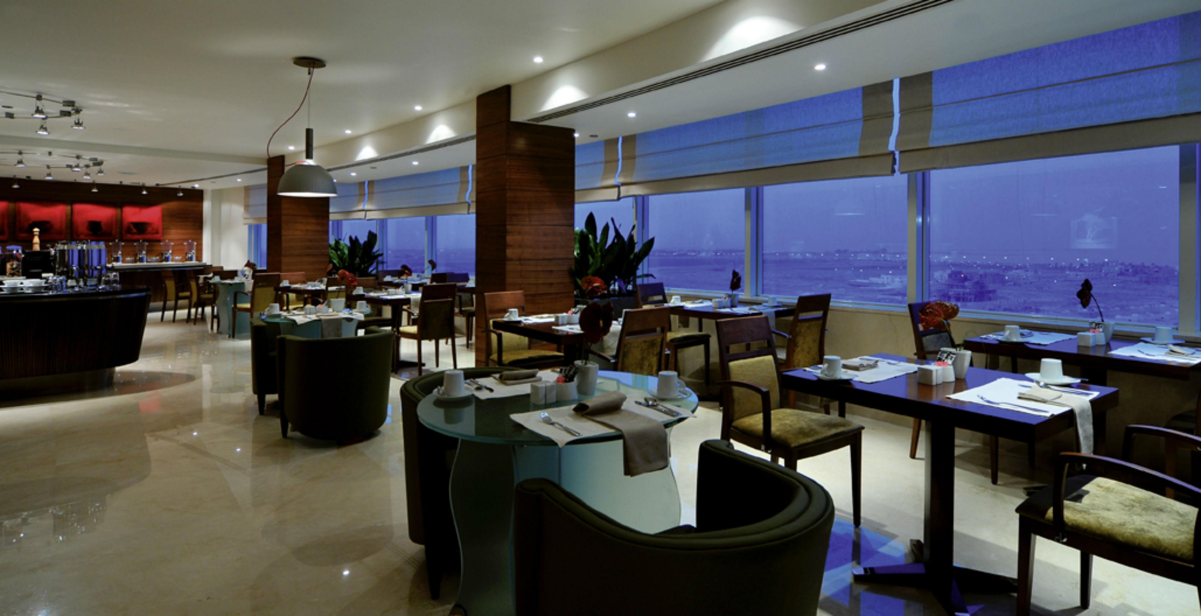 Moevenpick Hotel Al Khobar Exterior photo The restaurant