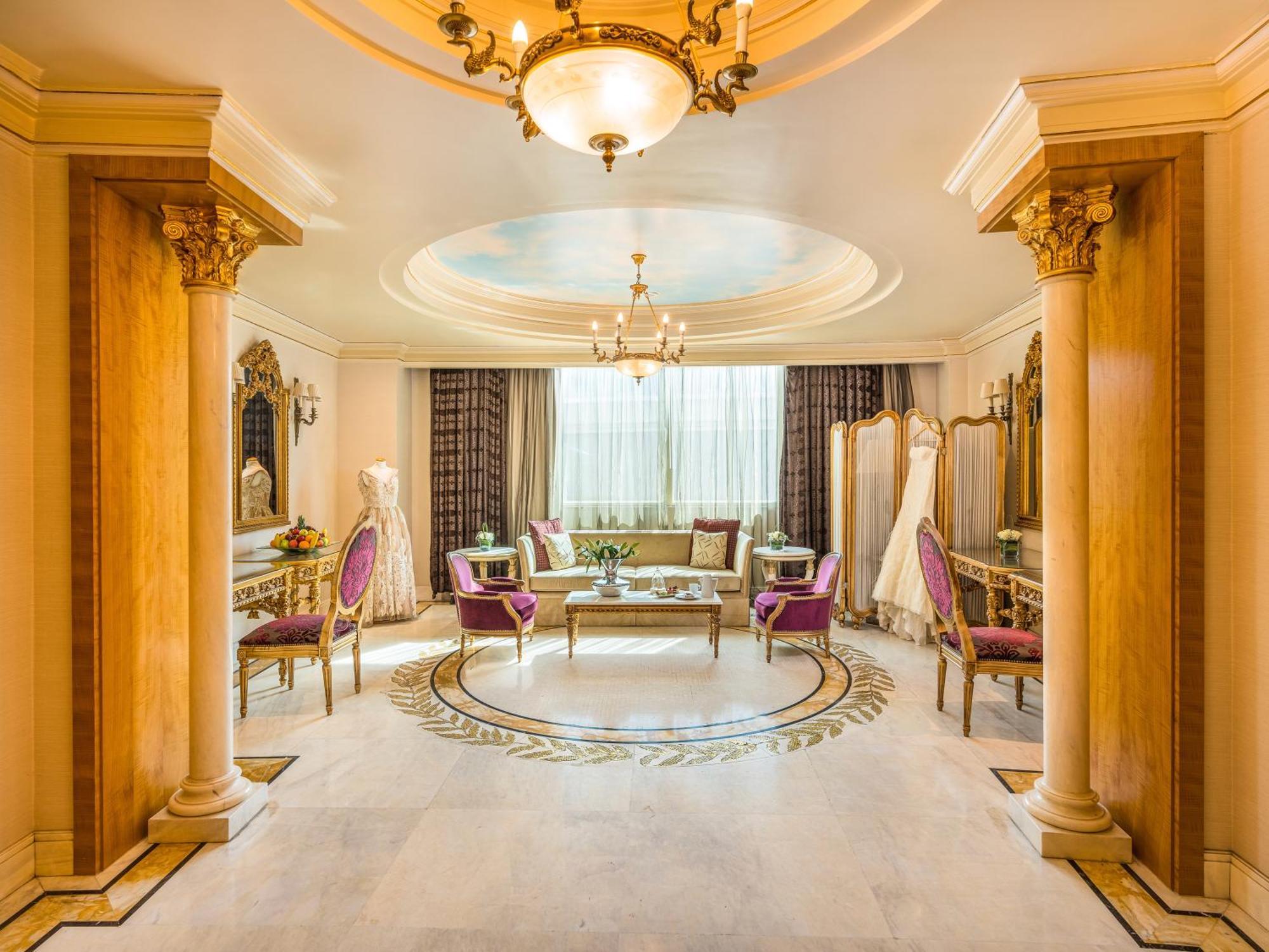 Moevenpick Hotel Al Khobar Exterior photo The Royal Suite