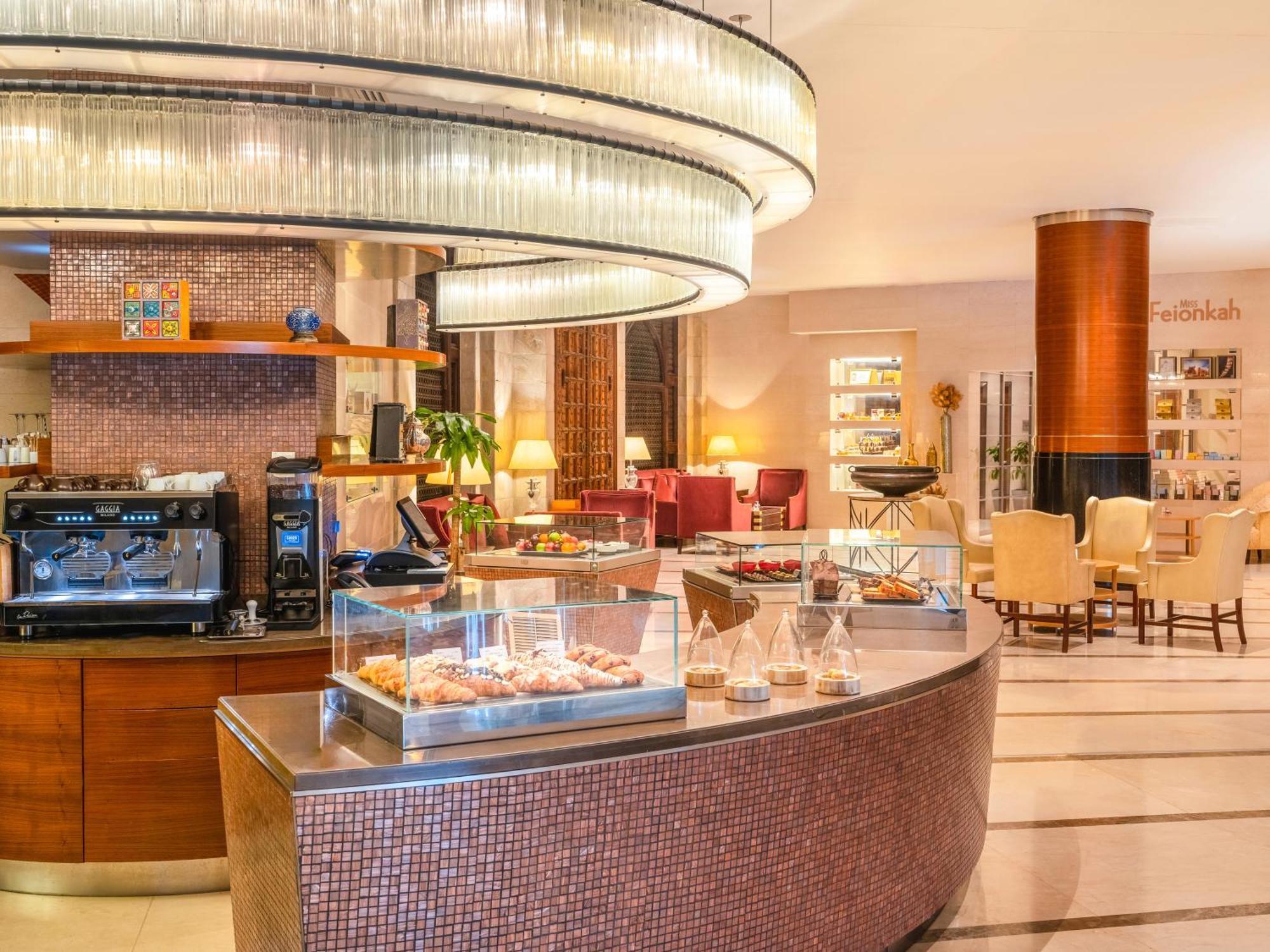 Moevenpick Hotel Al Khobar Exterior photo The lobby lounge