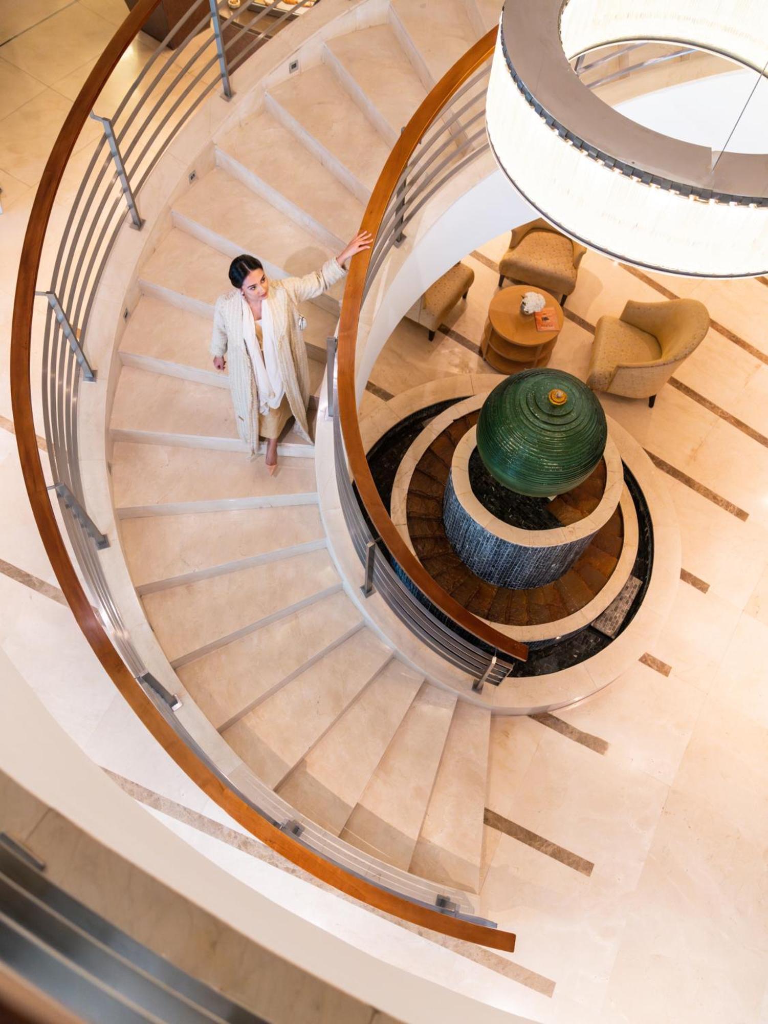 Moevenpick Hotel Al Khobar Exterior photo The staircase
