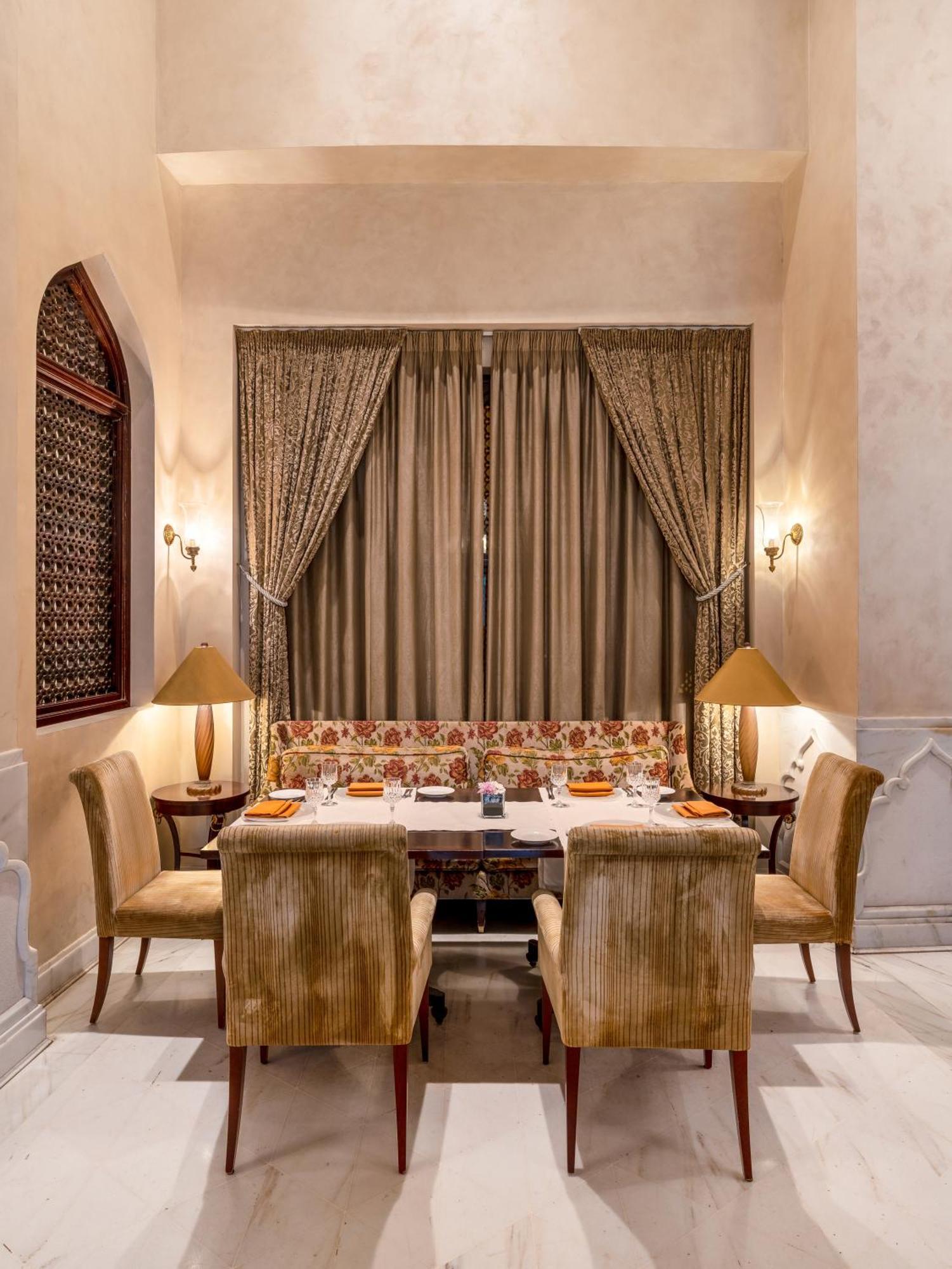 Moevenpick Hotel Al Khobar Exterior photo The Imperial Dining Hall