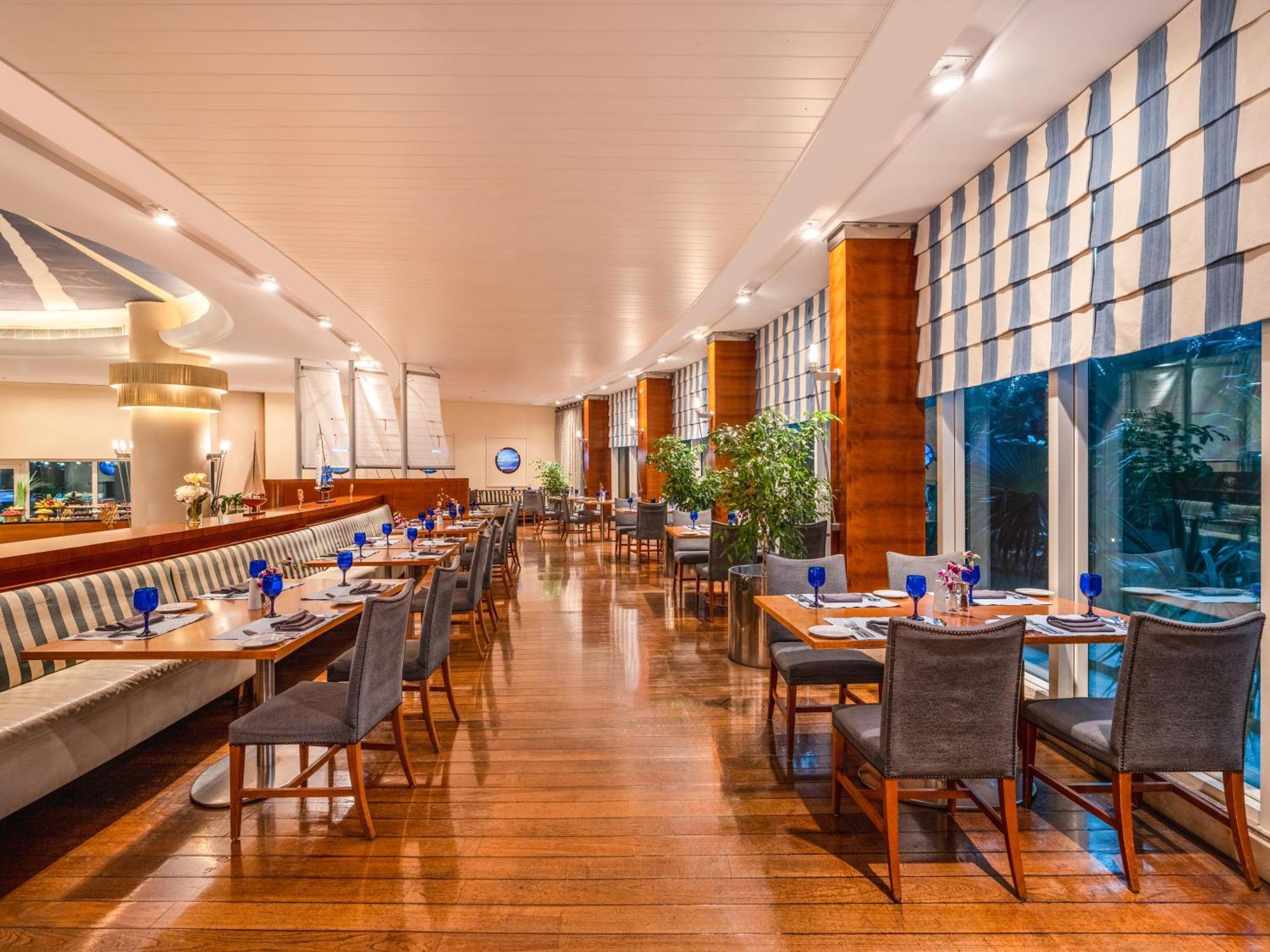 Moevenpick Hotel Al Khobar Exterior photo The restaurant