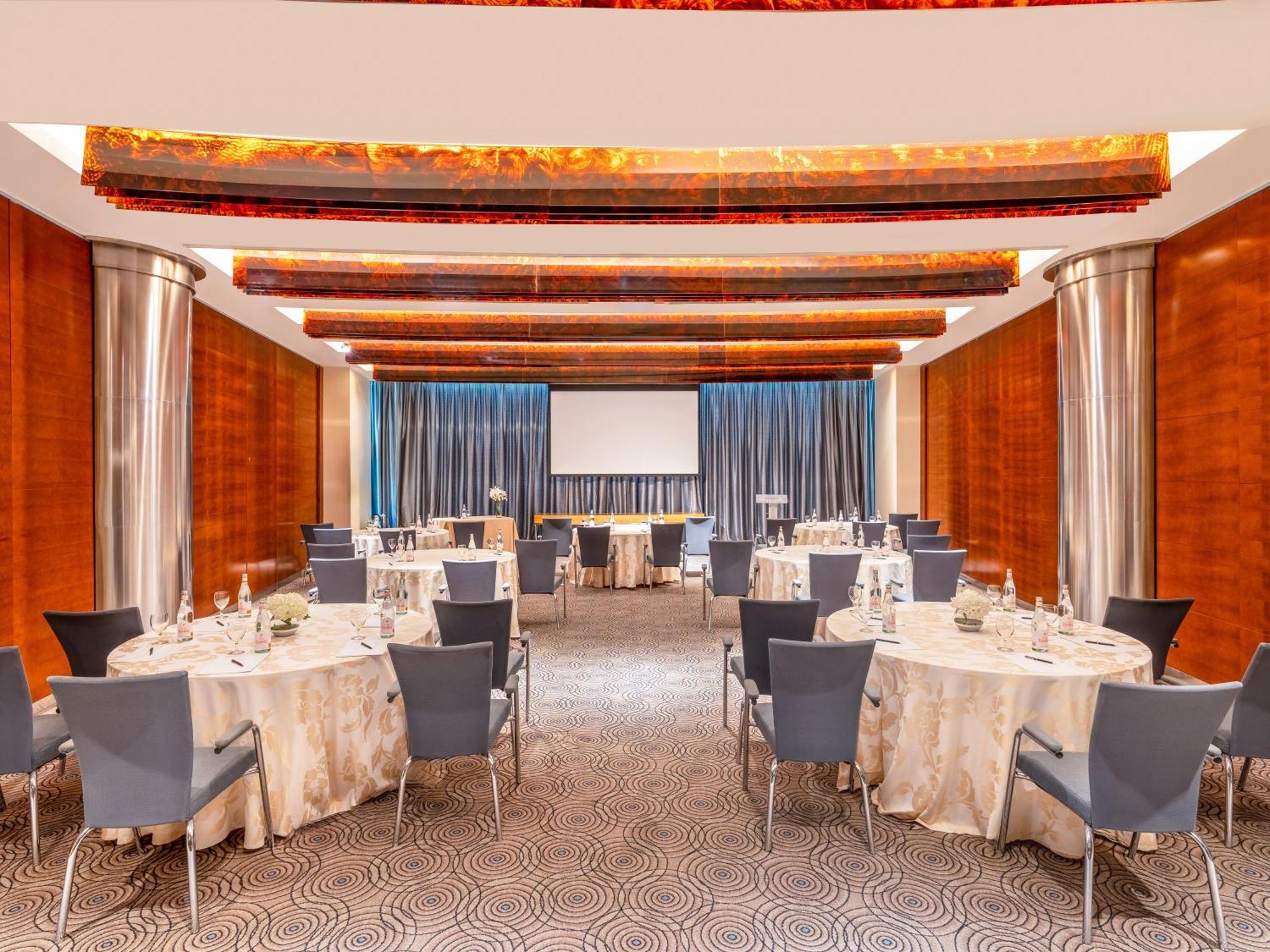Moevenpick Hotel Al Khobar Exterior photo The Westin Meeting Room