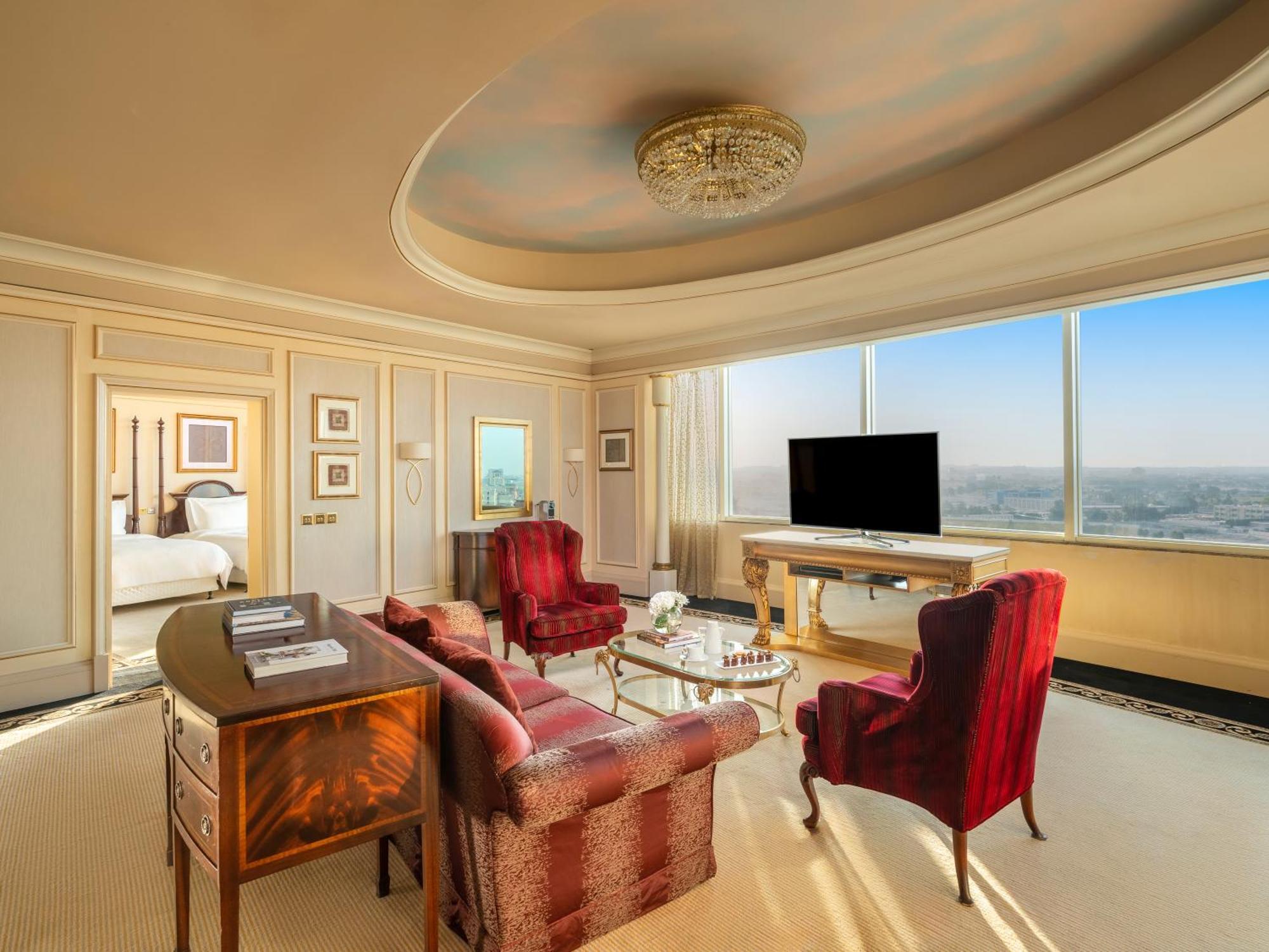Moevenpick Hotel Al Khobar Exterior photo A suite at the Atlantis The Royal